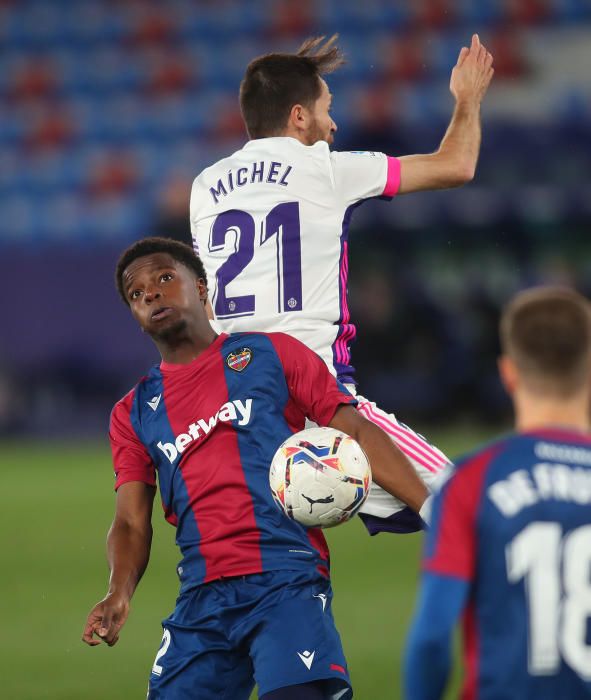 Levante - Real Valladolid, en imágenes