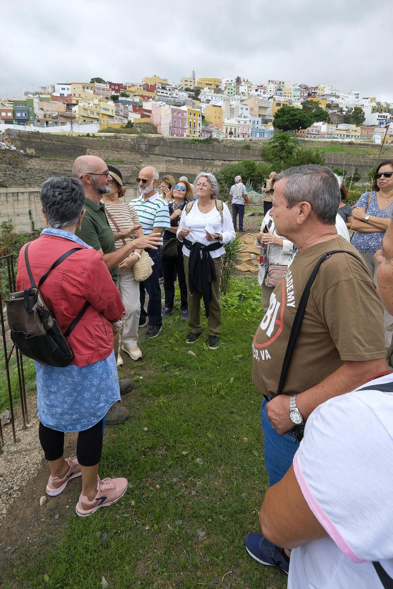 Los mayores de Las Palmas de Gran Canaria se van de ruta urbana