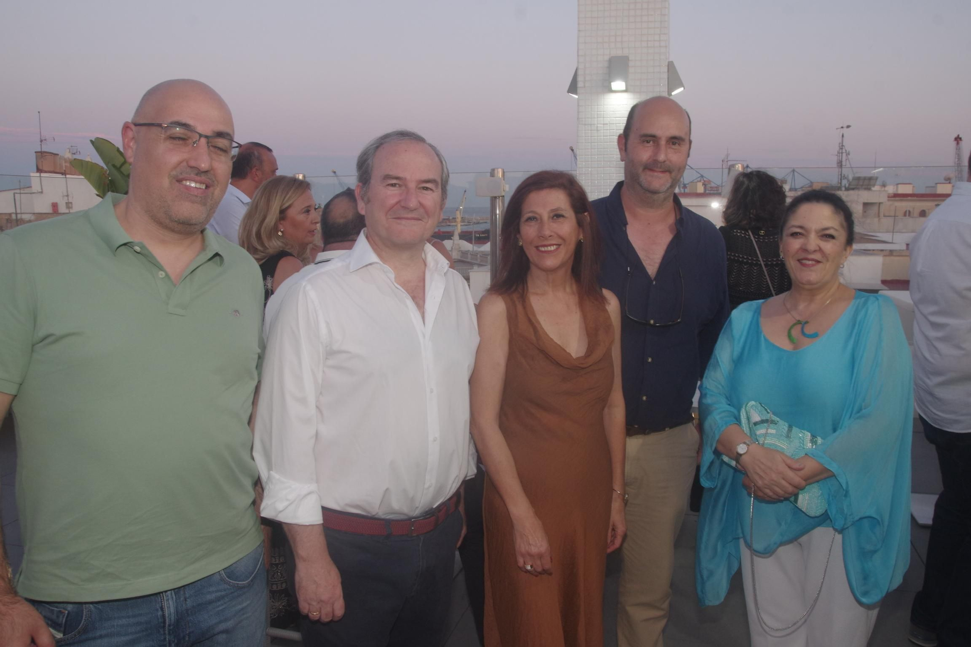 El Colegio de Procuradores su XV edición del cóctel de la Virgen de la Angustias