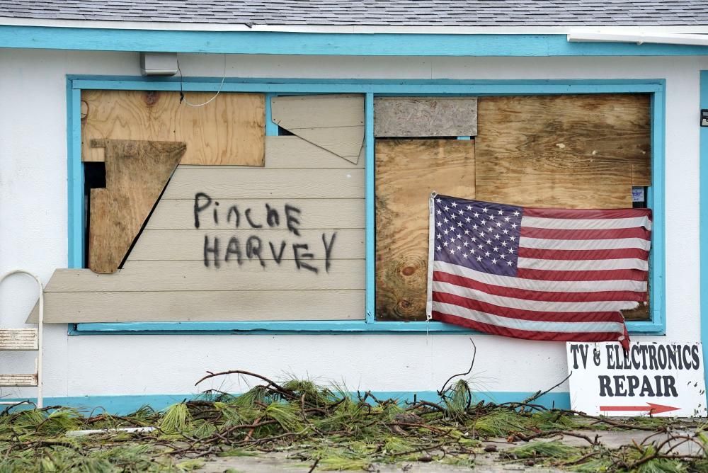 El huracán 'Harvey' deja ya cinco muertos en Texas