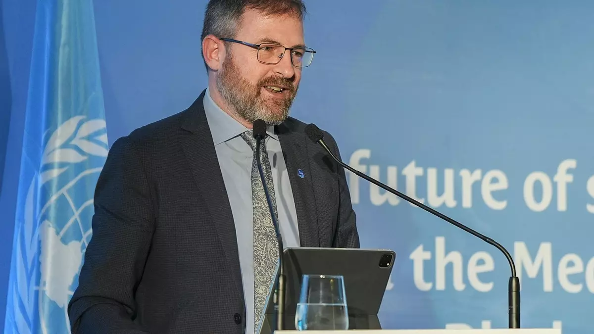 Miguel Bernal (FAO): "El Mediterráneo necesitará al menos 20 años para recuperar sus poblaciones de peces"