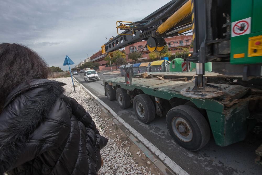 Trasiego de camiones hacia el PAU 5