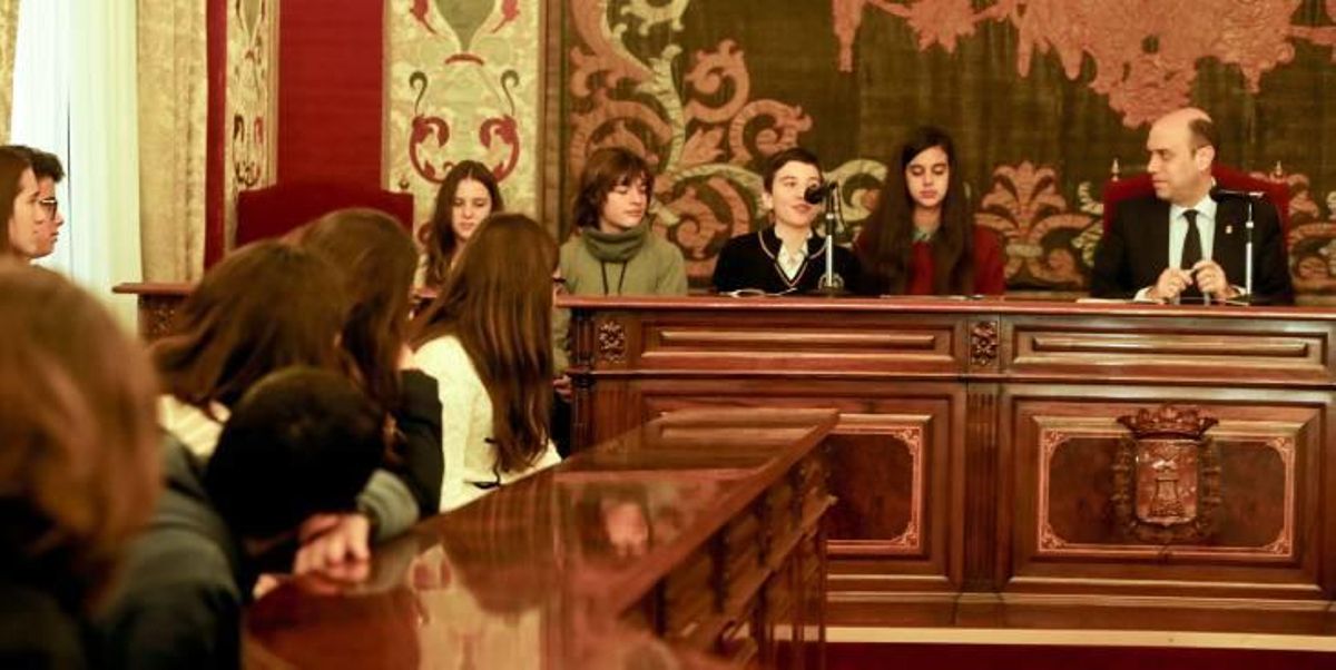 Los alumnos no dan tregua al tripartito