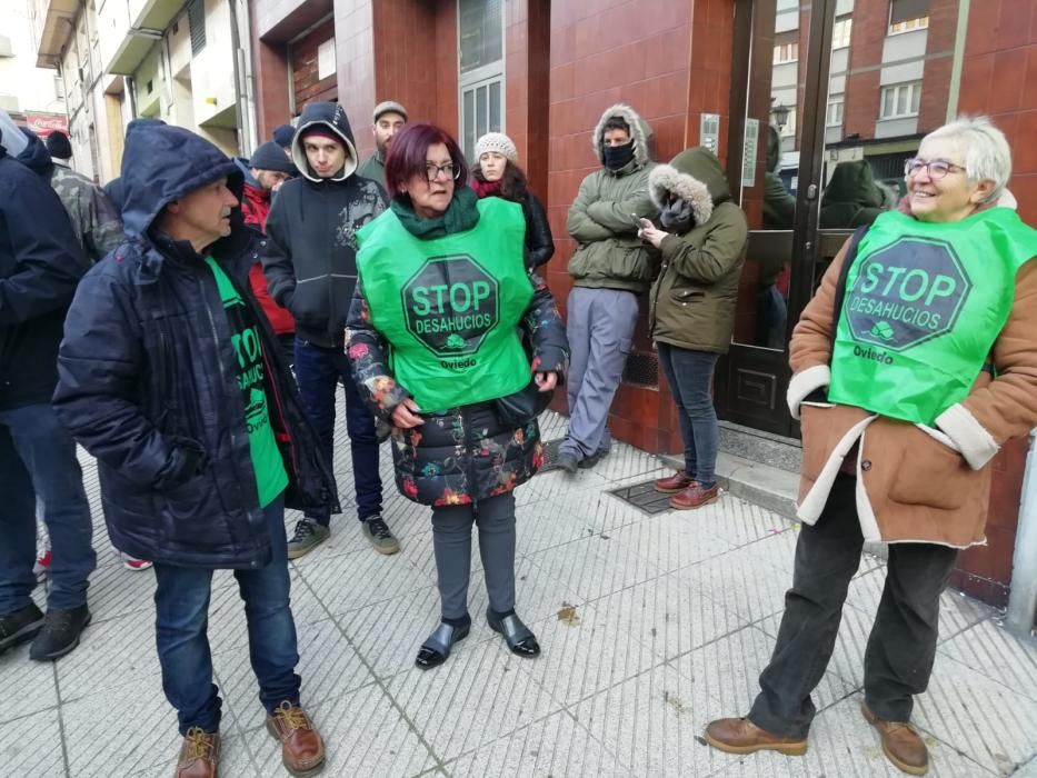 Desahucio de una pareja con un bebé en Oviedo