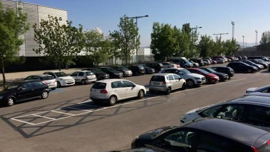 Més places d&#039;aparcament davant del Vallvera