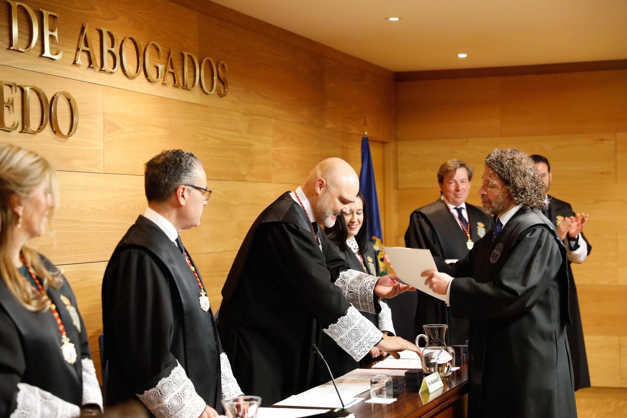 En imágenes | Entrega de medallas de oro y plata del Colegio de Abogados de Oviedo