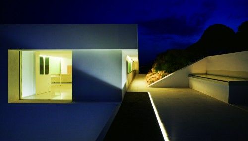 ctv-siy-fran-silvestre-arquitectos-valencia---house-on-the-cliff----img-arquitectura---31