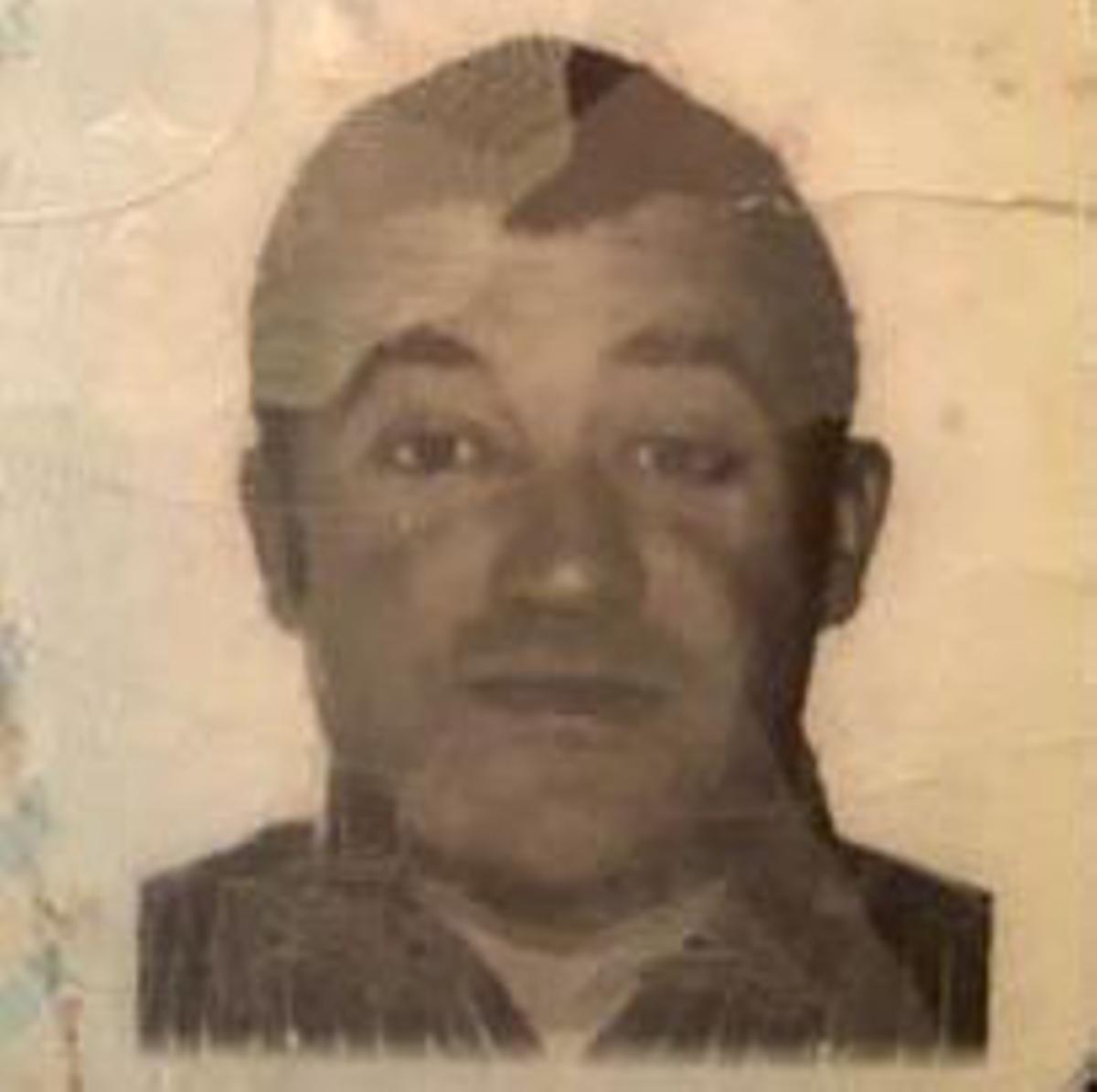 Foto de carné de Luis Fernández Faro