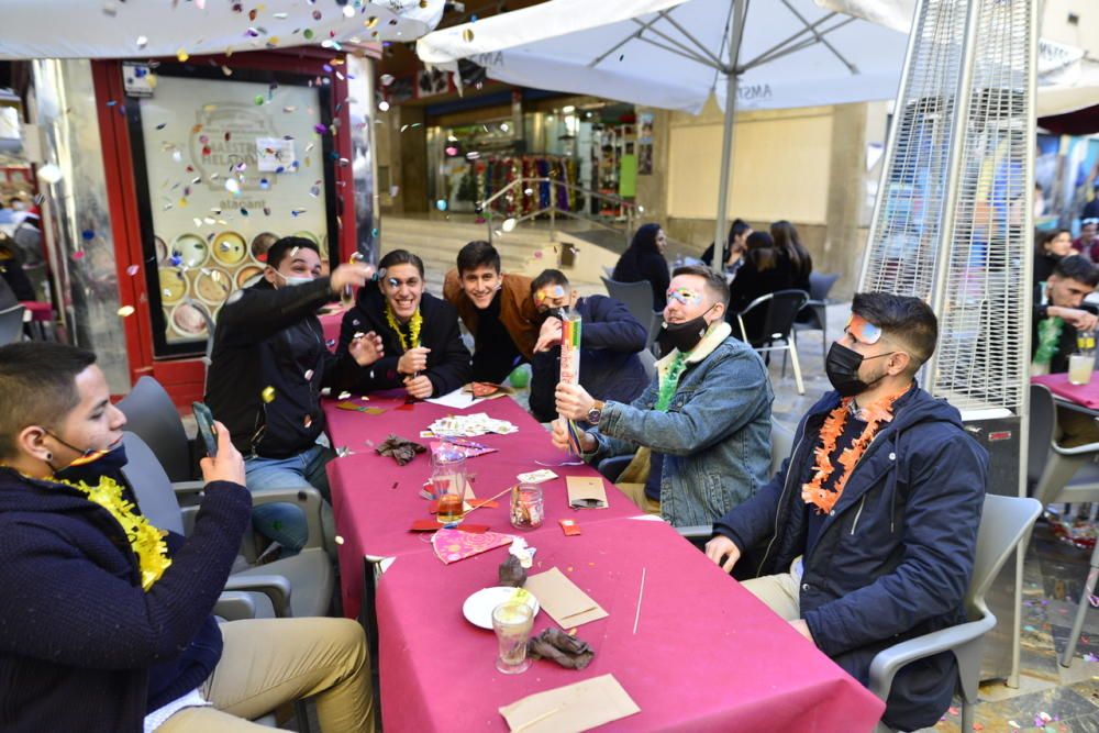 Ambiente festivo en Cartagena el último día del año