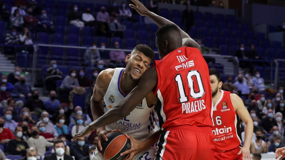 Fall quiere neutralizar a Tavares para que Olympiacos vuelva a ganar el título europeo