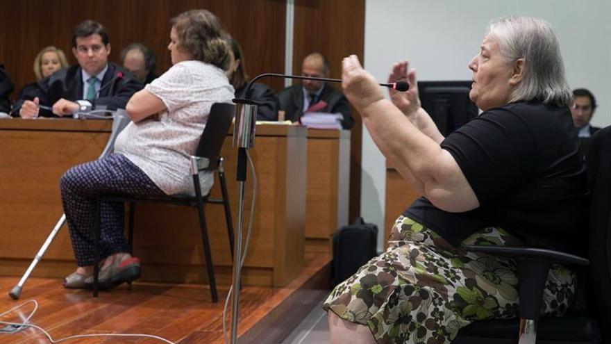 Los testigos coinciden en que la acusada estaba feliz y tan pancha durante el incendio