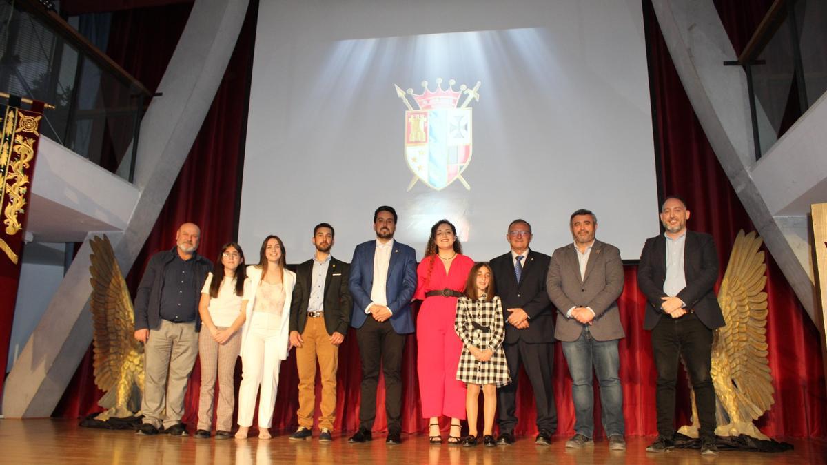 Un momento del acto de presentación de cargos del bando Cristiano en Crevillent