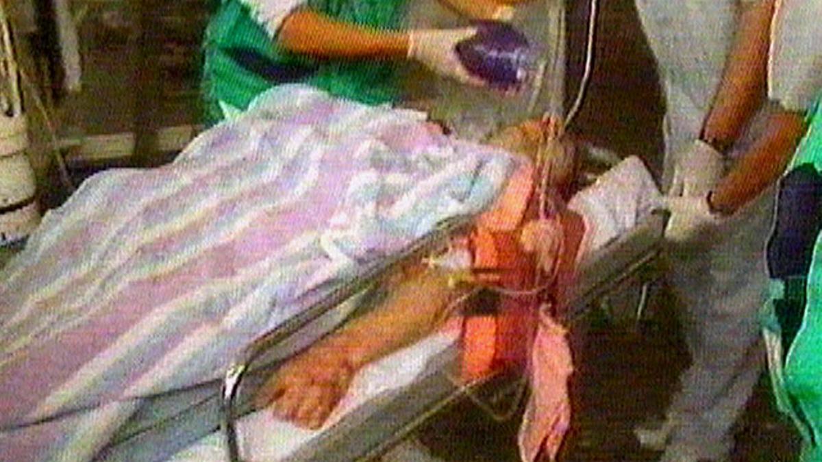 Miguel Ángel Blanco llega herido al hospital el 12 de julio de 1997