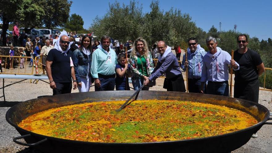 Vall d&#039;Alba «toma» la ermita de Sant Cristòfol en la romería