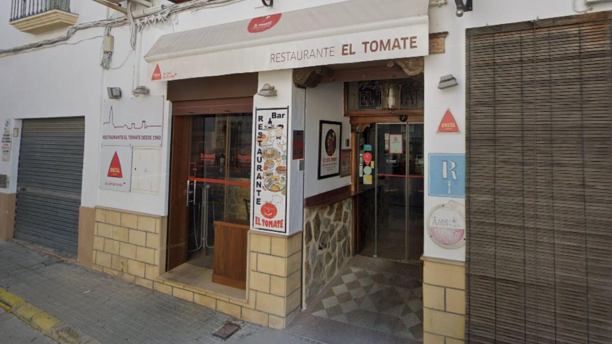 Abrió su barra hace 60 años y hoy es “experiencia gastronómica excelente” así es ‘El Tomate’ en el pueblo cordobés de Bujalance