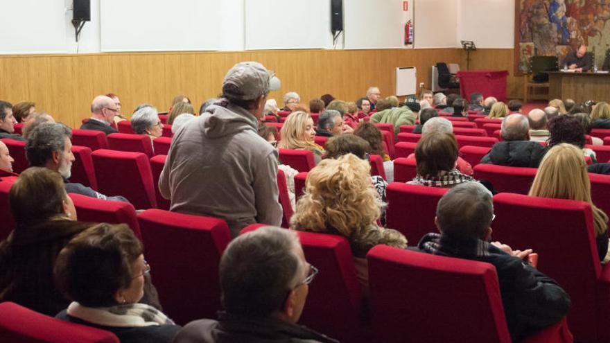 Un momento del acto informativo sobre la sanidad celebrado en La Encomienda.