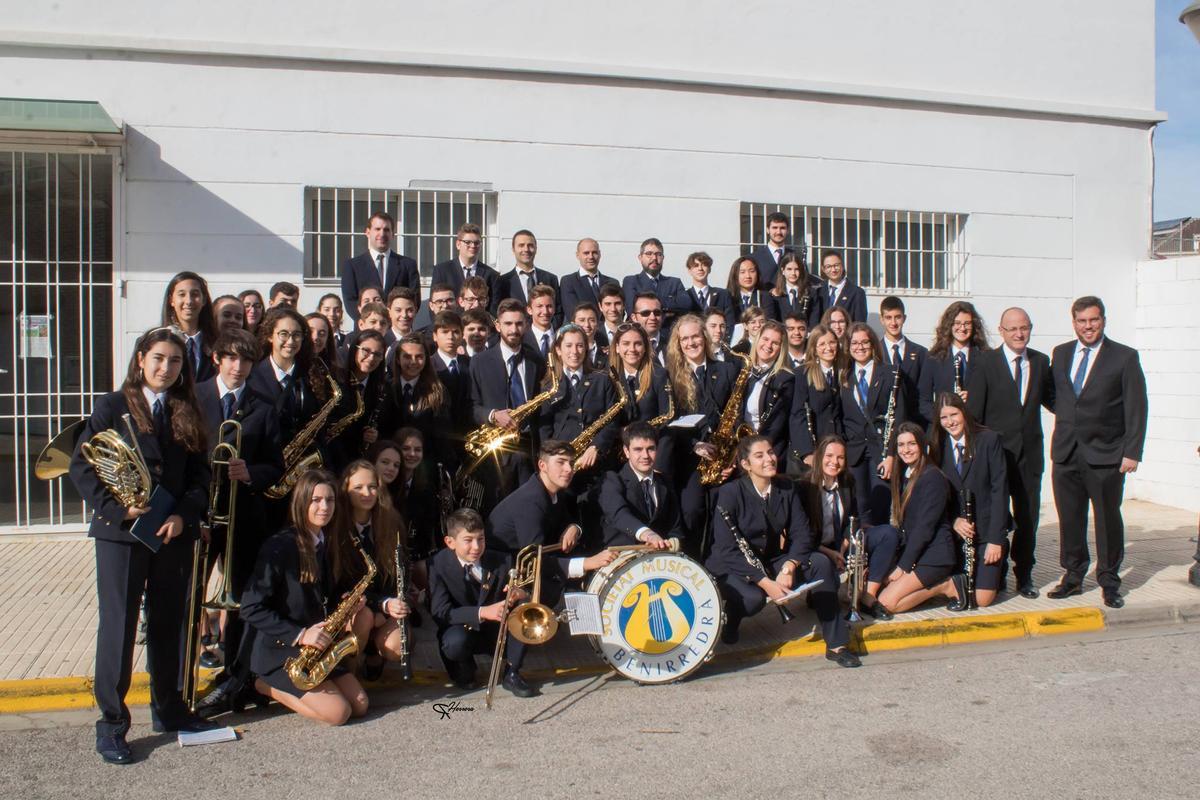 La banda de música de Benirredrà conmemora su 25 aniversario