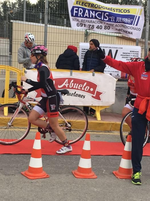 El duatlón por equipos abre la temporada de triatlón en la Región