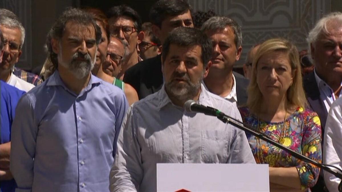 Los presidentes de la ANC, Òmnium y la AMI, este sábado en Barcelona.