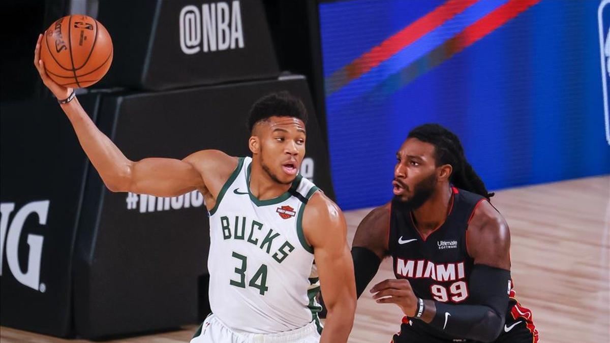 Giannis Antekounmpo fue el MVP del partido entre los Bucks y los Heat de Miami