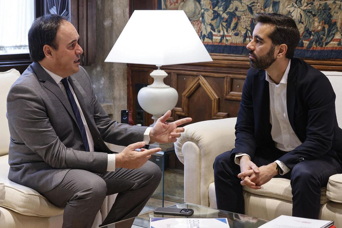 Pérez Llorca y José Muñoz, reunidos en el Palau el pasado mes de enero.