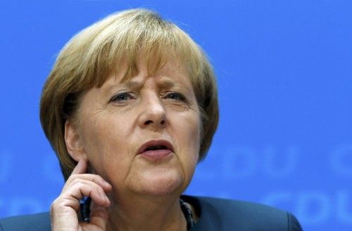 Angela Merkel ha comparecido el día después de una victoria electoral que la confirma como la líder política de su país gracias, entre otras cosas, a un carisma discreto que se muestra también en sus sonrisas.