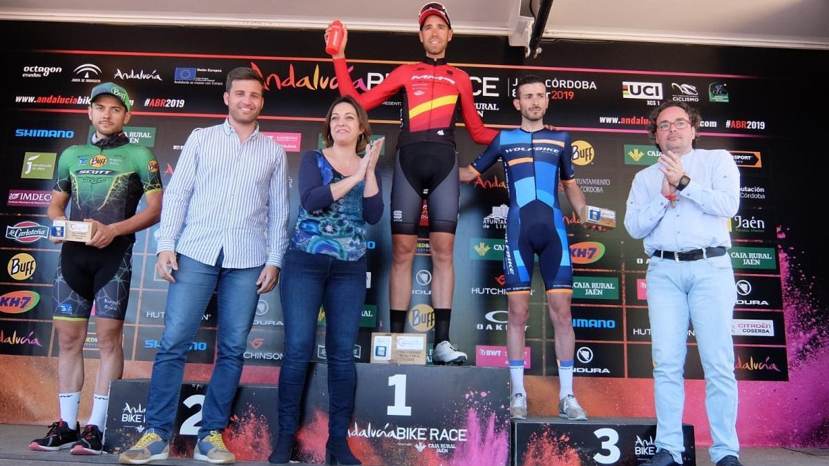 David Valero y la noruega Hovdenak se alzan con la Andalucía Bike Race