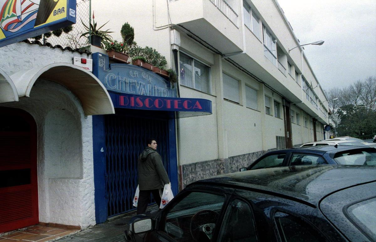 Entrada de la discoteca Chevalier, en el año 2000.