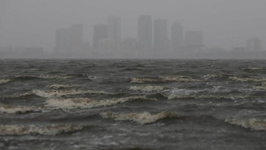 Los asturianos residentes en Miami, ante &quot;Irma&quot;: &quot;Nos preparamos para lo peor&quot;