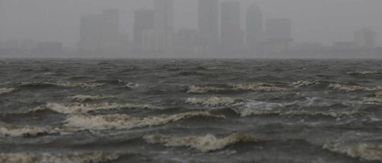 Los asturianos residentes en Miami, ante &quot;Irma&quot;: &quot;Nos preparamos para lo peor&quot;