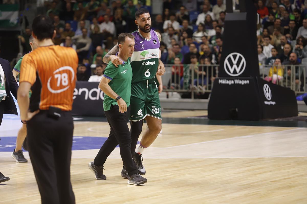 Augusto Lima cayó lesionado frente al UCAM Murcia.