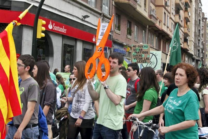 Fotogalería de la protesta en Zaragoza contra la 'ley Wert' y los recortes