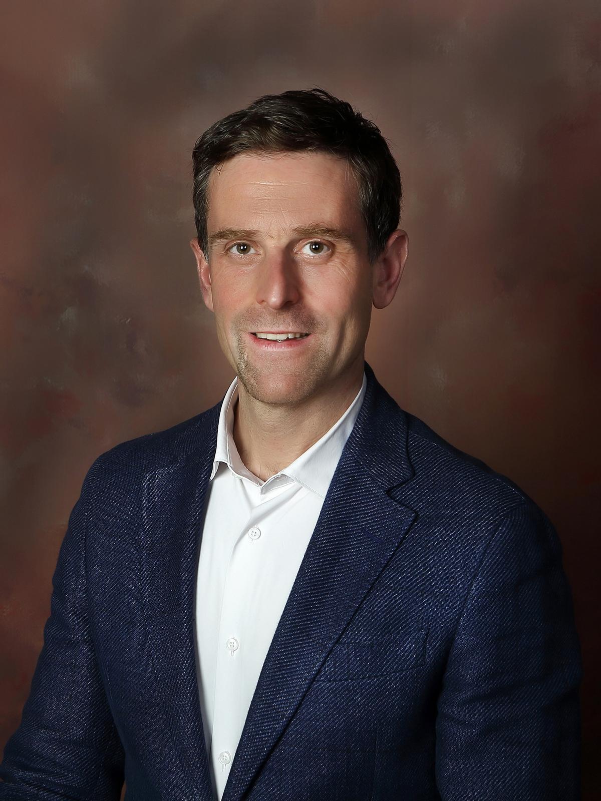 Adolfo Santos Folch.