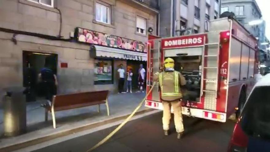 Un incendio afecta a una cocina en una vivienda de Marín