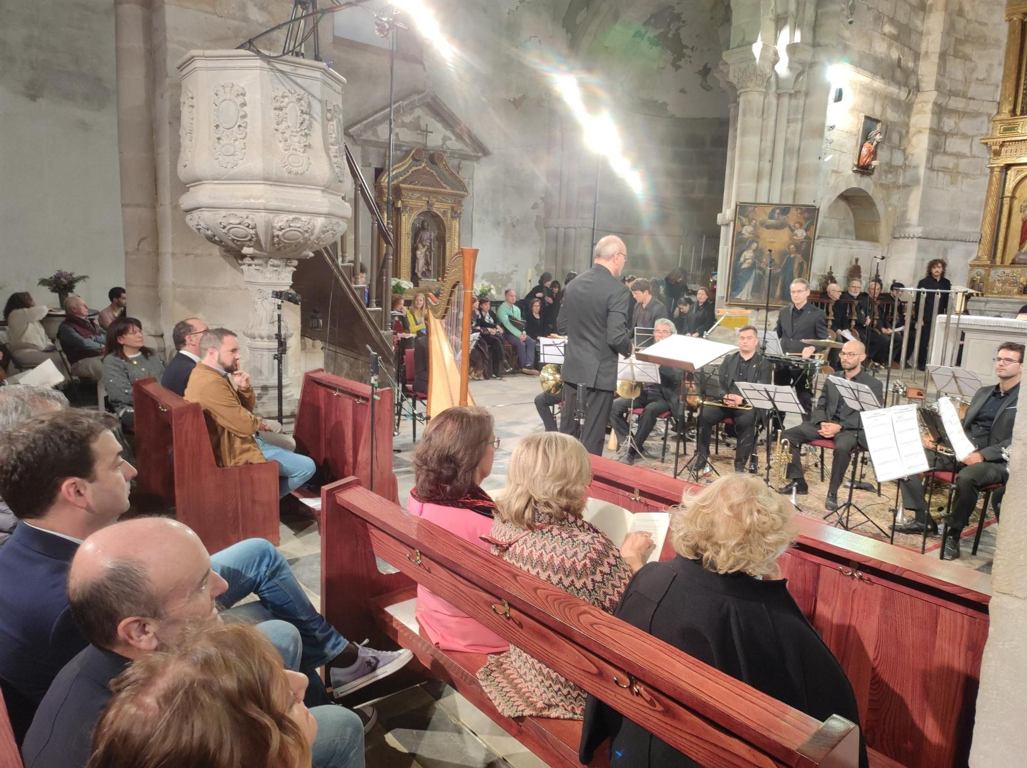 En imágenes: Así fue el espectacular estreno de la cantata del monasterio de Cornellana