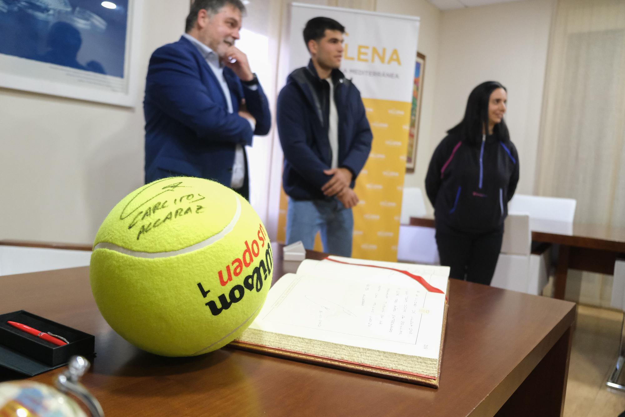 Carlos Alcaraz levanta pasiones en Villena