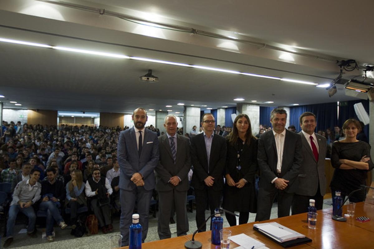 Debat entre representants de l’arc parlamentari sobre el model de país, a la UPF. Debat entre representants de l’arc parlamentari sobre el model de país, a la UPF.