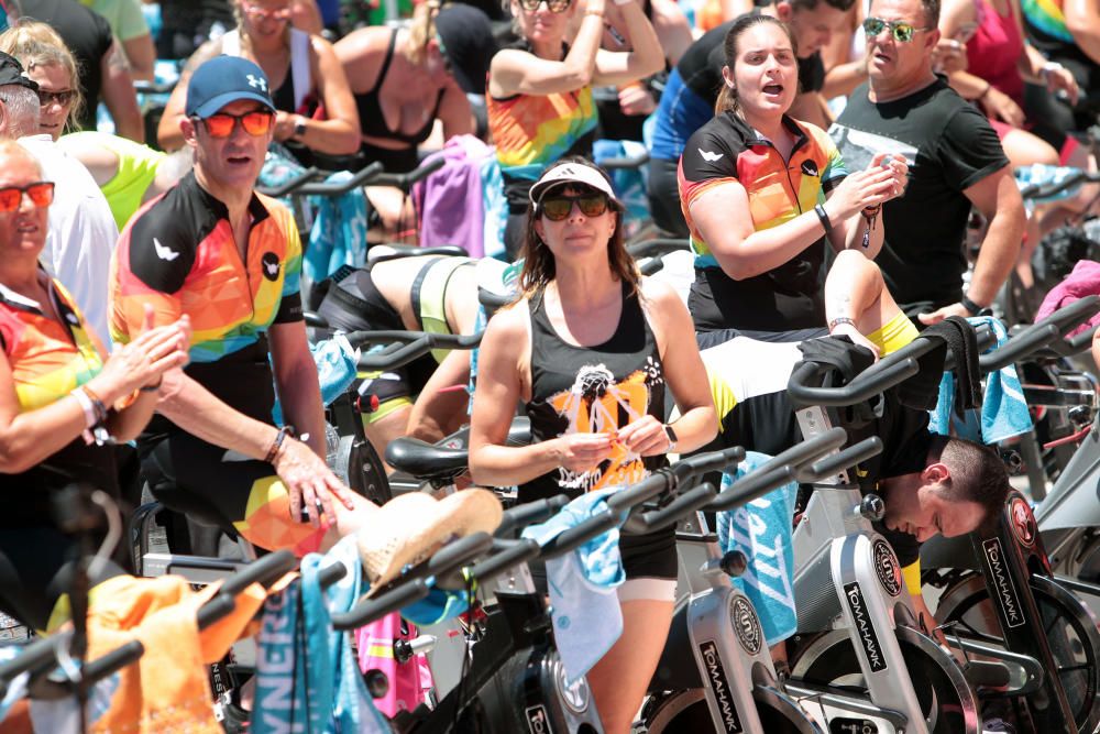 Récord mundial de personas en bicis estáticas en la Ciudad de las Ciencias