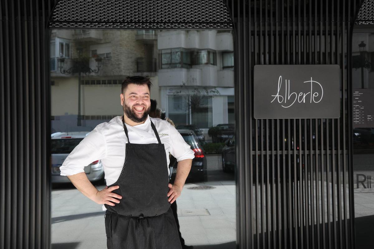 Vigo, Rosalía de Castro. Alberte Gutiérrez, del restaurante Alberte, finalista a mejor cociner gallego emergente