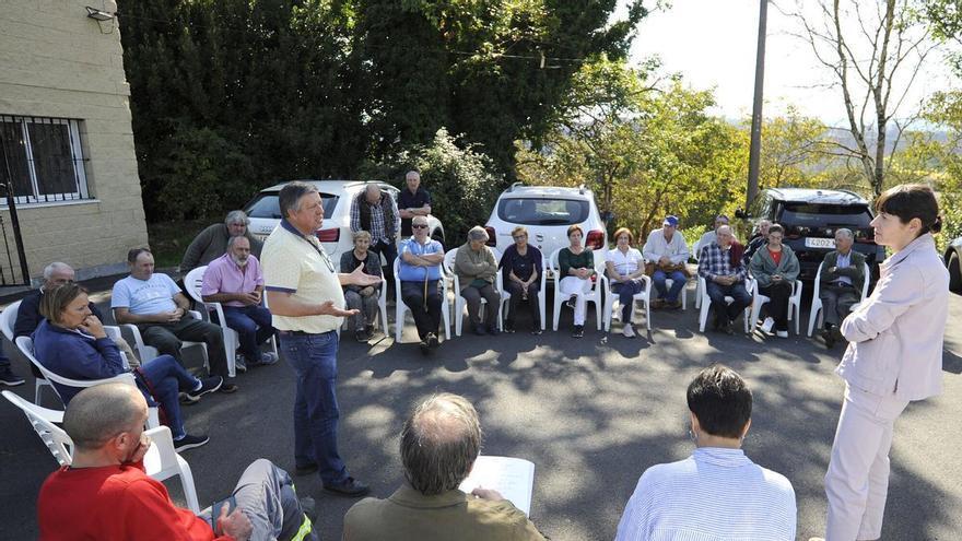 «A nosa intención é que as persoas que iniciaron o proceso das tres parcelarias na Agolada poidan deixárllelas listas aos seus fillos»