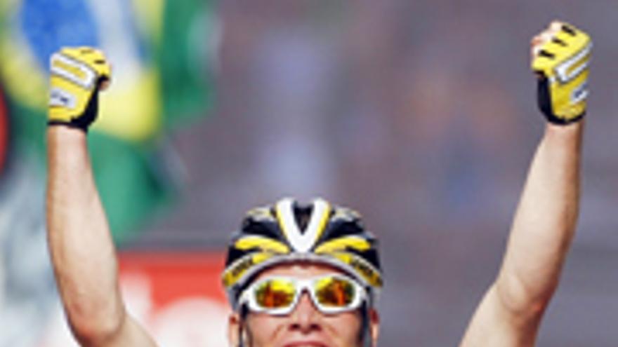 Cavendish gana la undécima etapa y Nocentini sigue líder de Tour