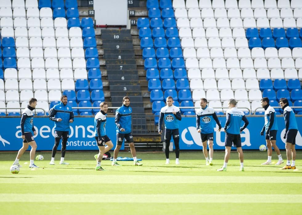 Ensayo a puerta cerrada para el derbi en Riazor