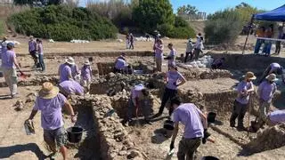 Arqueólogos de Málaga y del mundo ultiman las excavaciones en el Cerro del Villar con tan solo el 10% de la superficie desenterrada