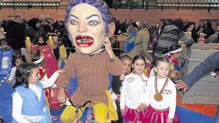 Onda celebra una fiesta de disfraces infantiles con talleres y la presencia de la Colla Gegantera