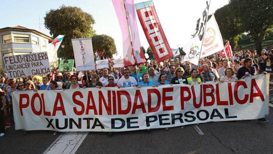 Cabecera de la manifestación en defensa de la sanidad pública. // Ricardo Grobas