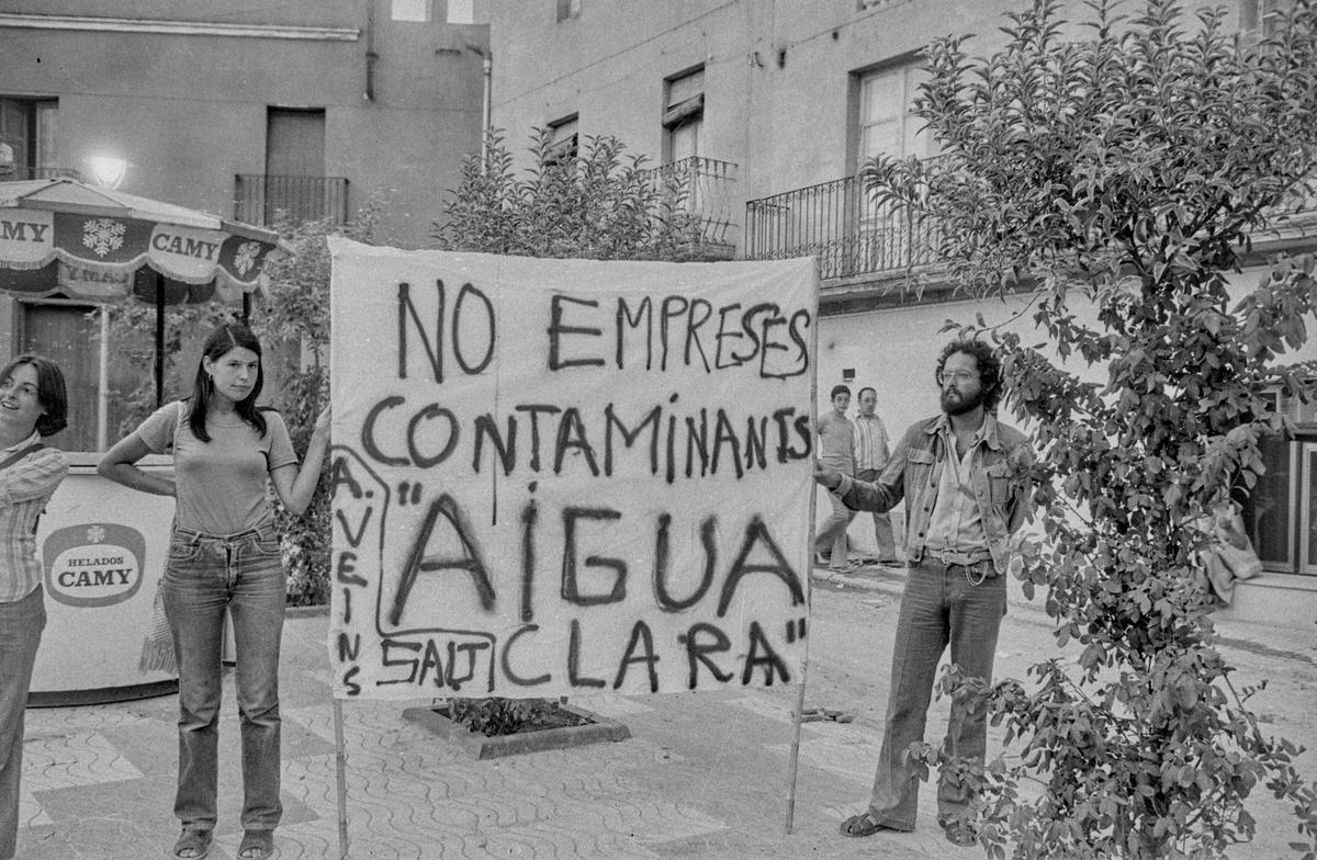 Una de les pancartes contra la Torres Hostench.