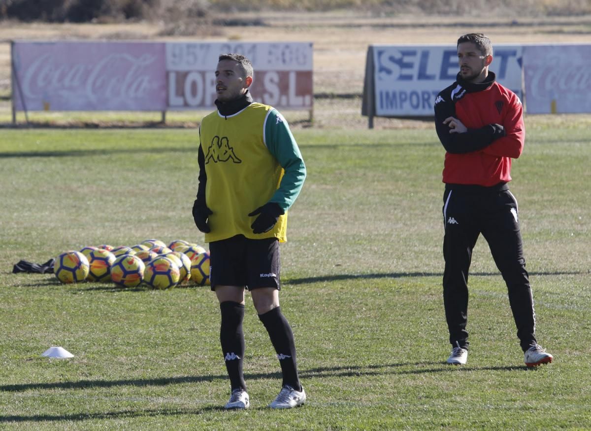 Primer entrenamiento de Jorge Romero tras hacerse cargo del primer equipo del CCF