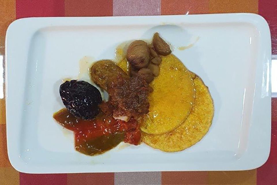 Bar O Polo - Cabeceiro de lomo duroc con froitas confitadas.jpg