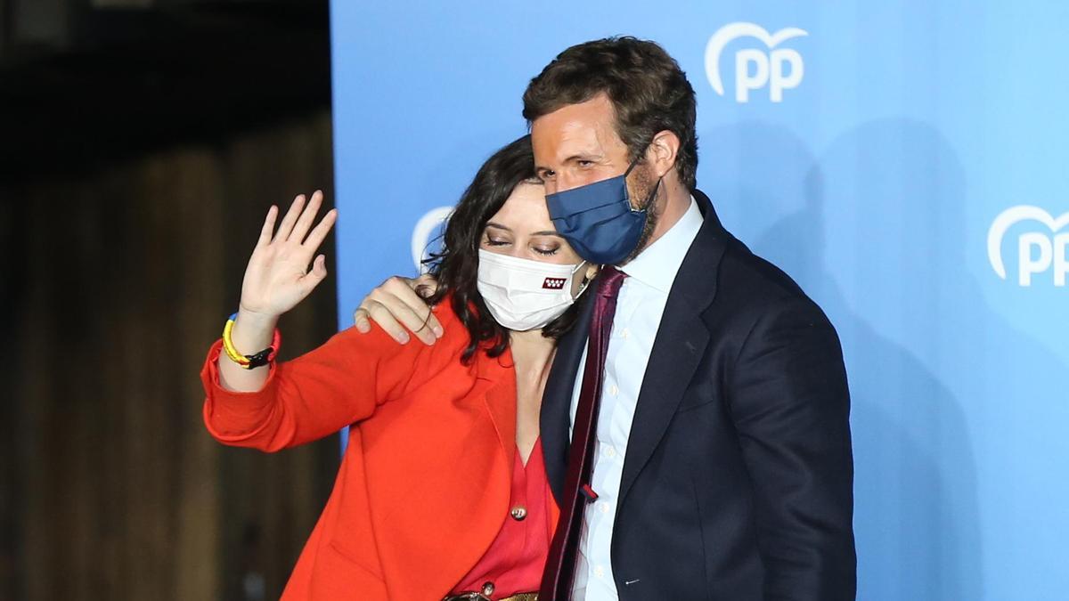 Pablo Casado, junto a Isabel Díaz Ayuso.