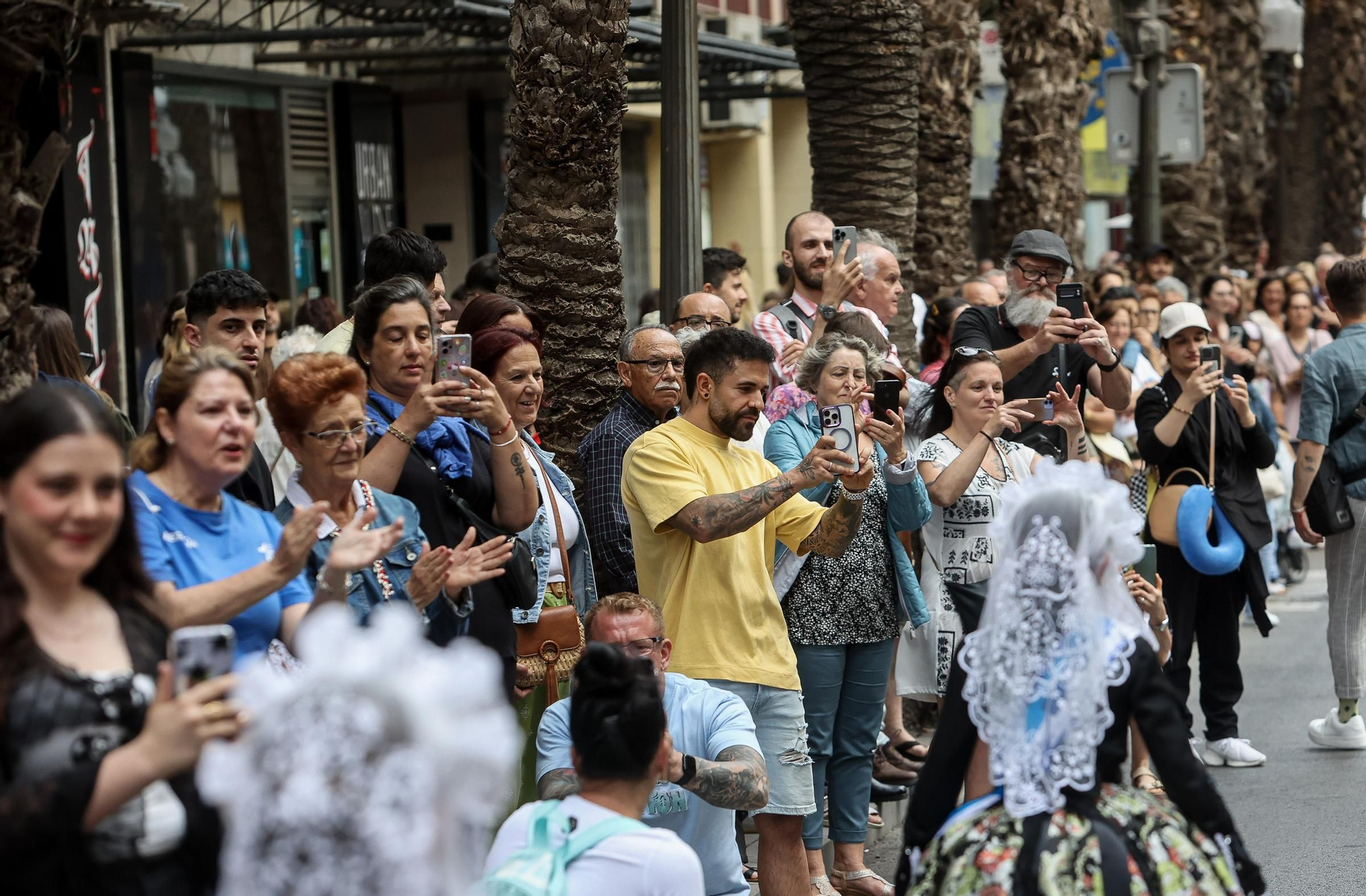 Resumen de los actos de inicio de las Hogueras 2024 ( Mascletà, Pasodoble, Homenaje Foguerers y Barraquers, desfile del Pregón y Pregón oficial )